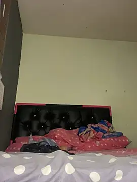 Stripchat cam girl Bombom_nf