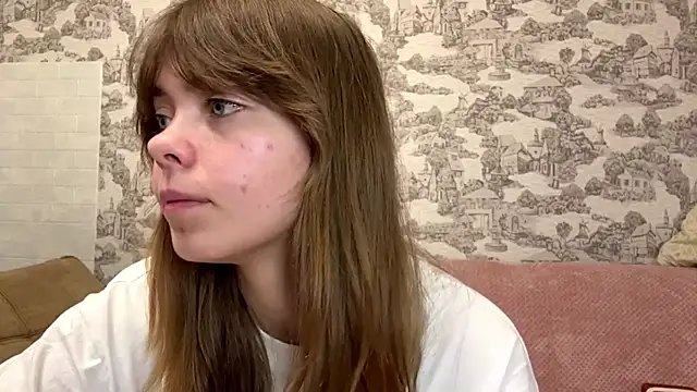 Stripchat cam girl CoralinaEastoy