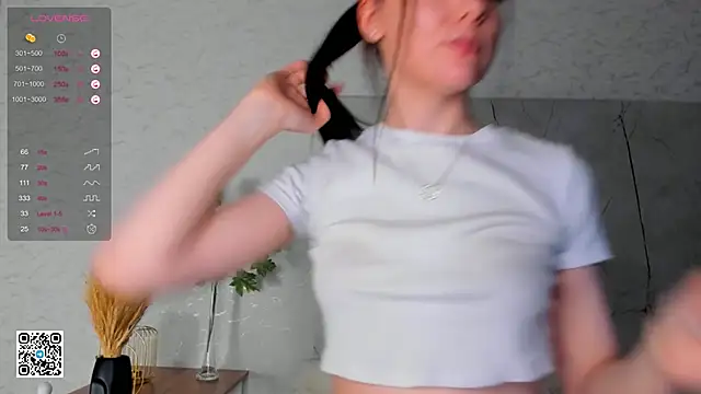 Stripchat cam girl TheaHeston