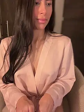 Stripchat cam girl imsaraah