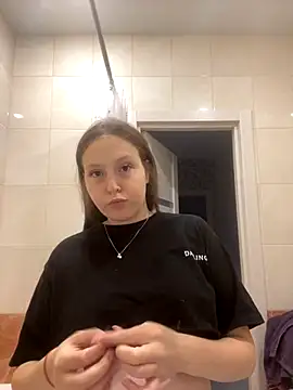 Stripchat cam girl Vikky_babbby