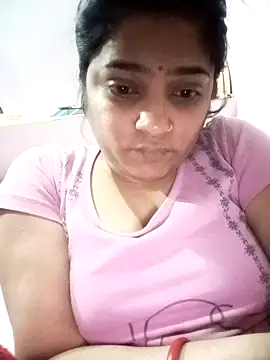 Stripchat cam girl renucute07