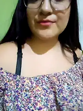 Stripchat cam girl _TiffannyScarlet_