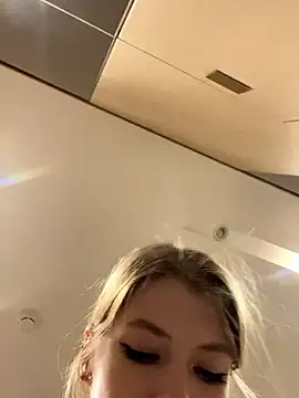 Stripchat cam girl Public_Girl9