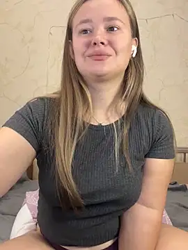 Stripchat cam girl CaramelleLady_