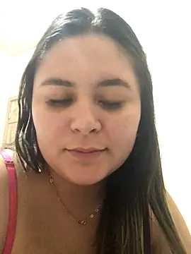 Stripchat cam girl julinha2311