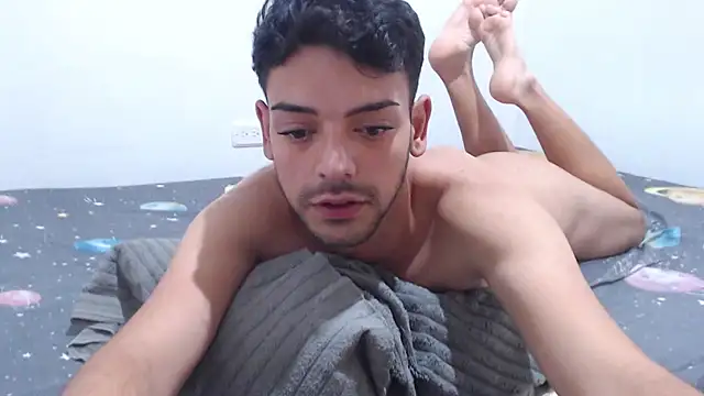 Stripchat cam girl Logan_cocky