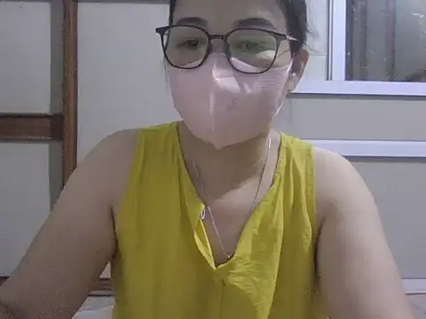 Stripchat cam girl Hilary096