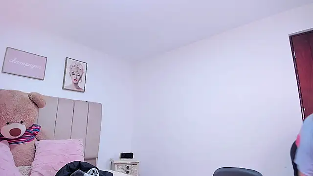 Stripchat cam girl sam_von_tess