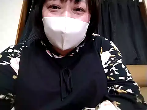 Stripchat cam girl UsaLizu62