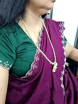 Stripchat cam girl South_Desi_Aunty