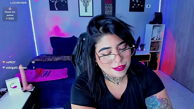 Stripchat cam girl Veronika_metal