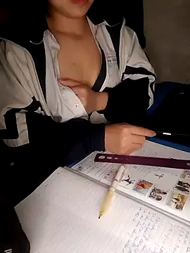 Stripchat cam girl Ying_squirt