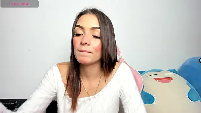 Stripchat cam girl lola_kamila