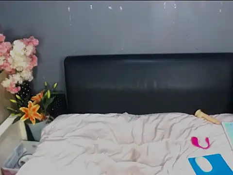 Stripchat cam girl Ebonyteen18