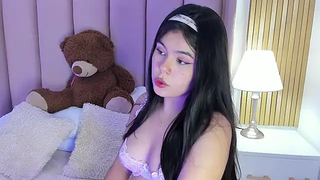 Stripchat cam girl alison_petite