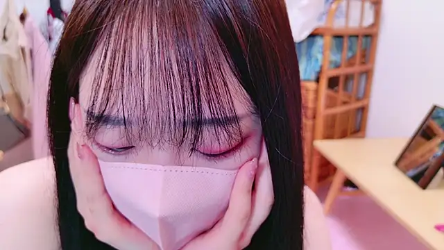 Stripchat cam girl chan_yuma