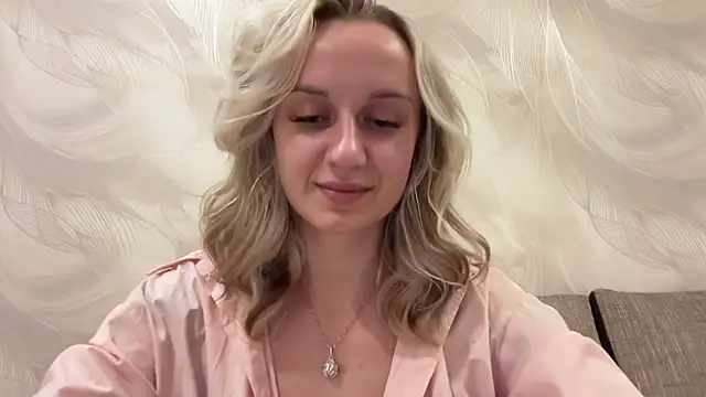 Stripchat cam girl AdeleEverhart