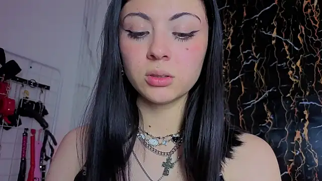 Stripchat cam girl Guxplo_