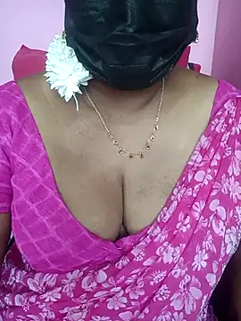 Stripchat cam girl madhavi28