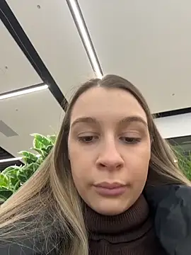 Stripchat cam girl SashaCatt