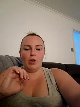 Stripchat cam girl Curvy_Cleo30X