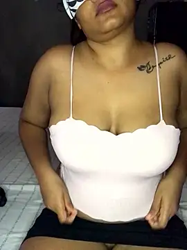 Stripchat cam girl Nehahotwife96