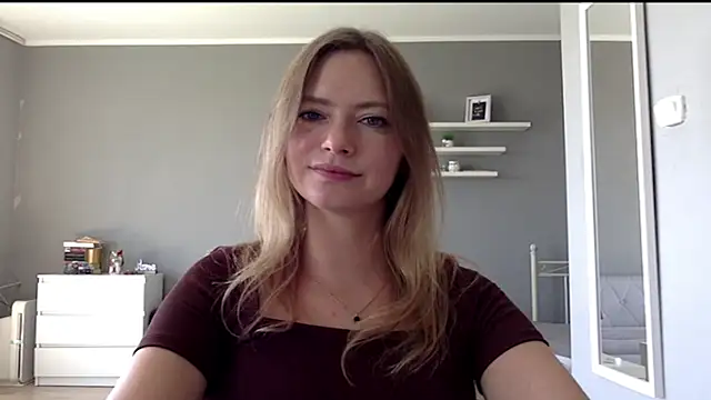 Stripchat cam girl MillieShow