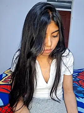 Stripchat cam girl DianeSuns_