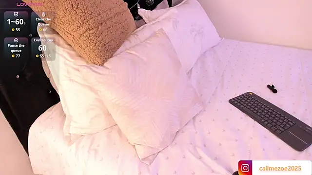 Stripchat cam girl zoe_siren