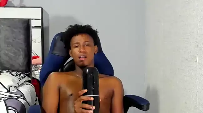 Stripchat cam girl ARONX1X