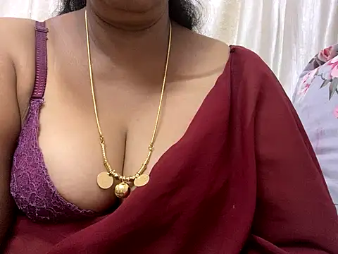 Stripchat cam girl Radhika-69