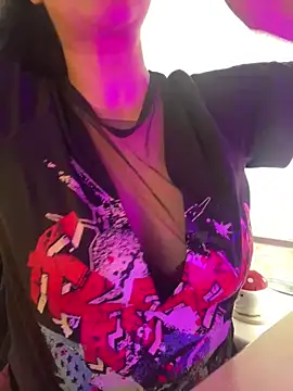 Stripchat cam girl XlusciousLucilleX