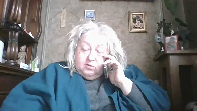 Stripchat cam girl Lala-Love56