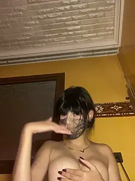 Stripchat cam girl EnduringNdjamena_69