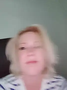 Stripchat cam girl Dhumpgirl