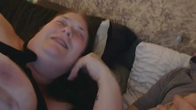 Stripchat cam girl Curvy-Faith35