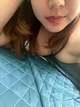 Stripchat cam girl lucy_victor