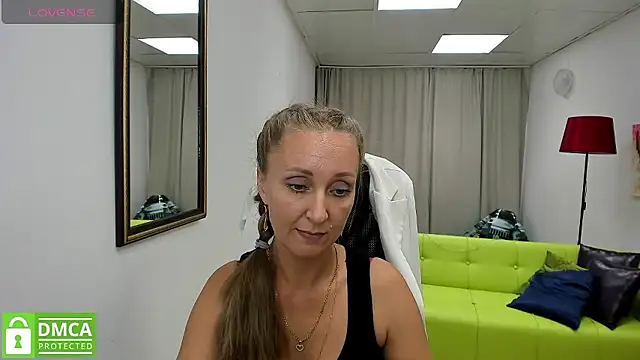 Stripchat cam girl Cleopatra_77