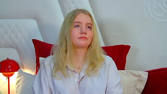 Stripchat cam girl EmilyEvanse