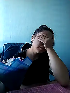 Stripchat cam girl Mamii_Dolcee