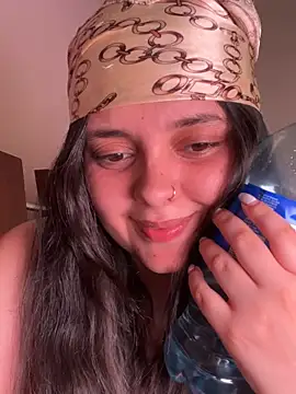 Thumbnail of candicewest_ - Stripchat live cam