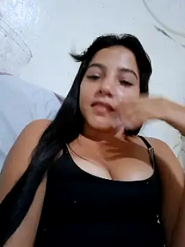 Stripchat cam girl Luisa_valta