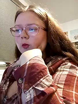 Stripchat cam girl Merle18