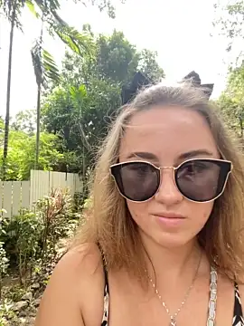 Stripchat cam girl Viktoria_G