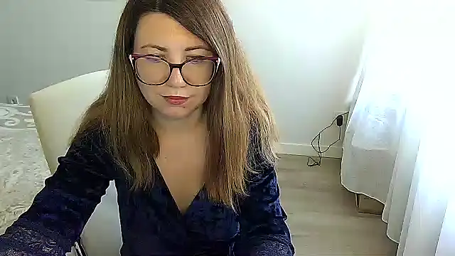 Stripchat cam girl Luxirynx