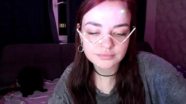 Stripchat cam girl VikkiVyper