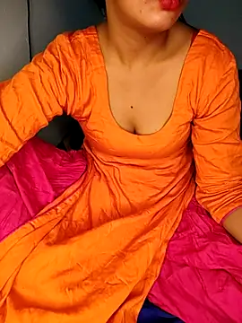 Stripchat cam girl True_love_232