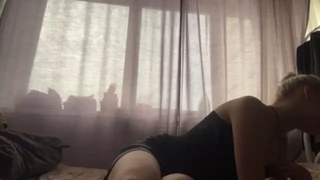 Stripchat cam girl SelenaGonzales