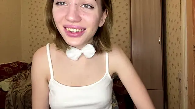 Stripchat cam girl MelaineAytes